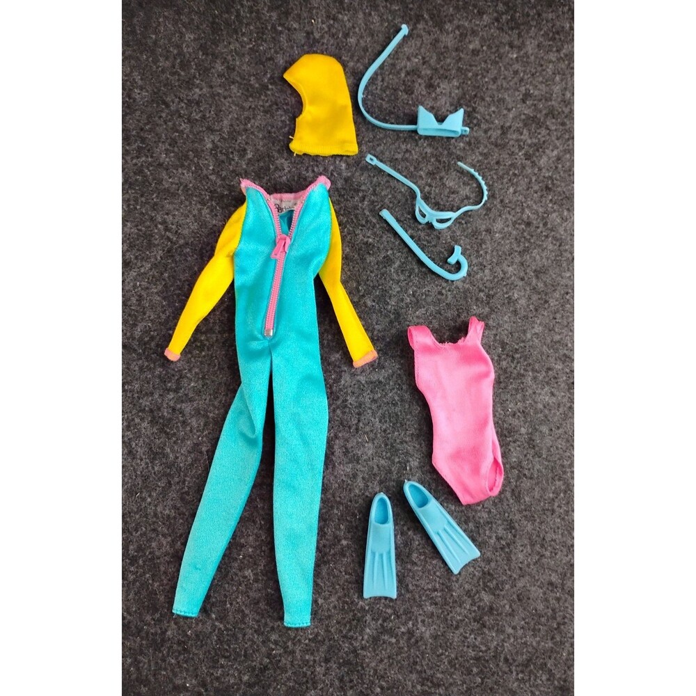 Vintage Barbie Scuba Snorkeling Blue Flippers Fins Snorkel Mask Etc 1980s